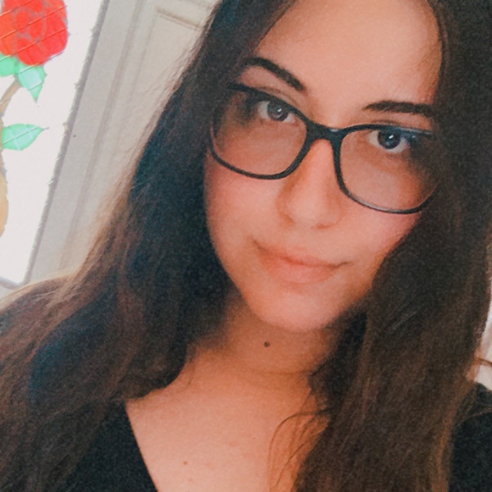 Meet your Posher, Chanel